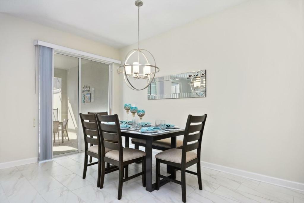 Super Nice Townhome Near Disney With Private Pool キシミー エクステリア 写真